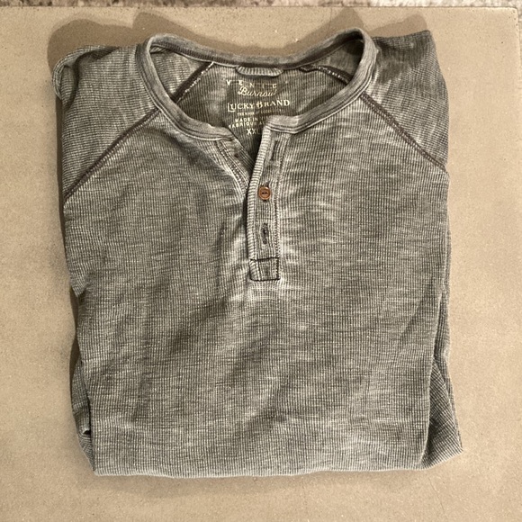 Lucky Brand Venice Burnout Henley - Size XXL - Picture 2 of 3